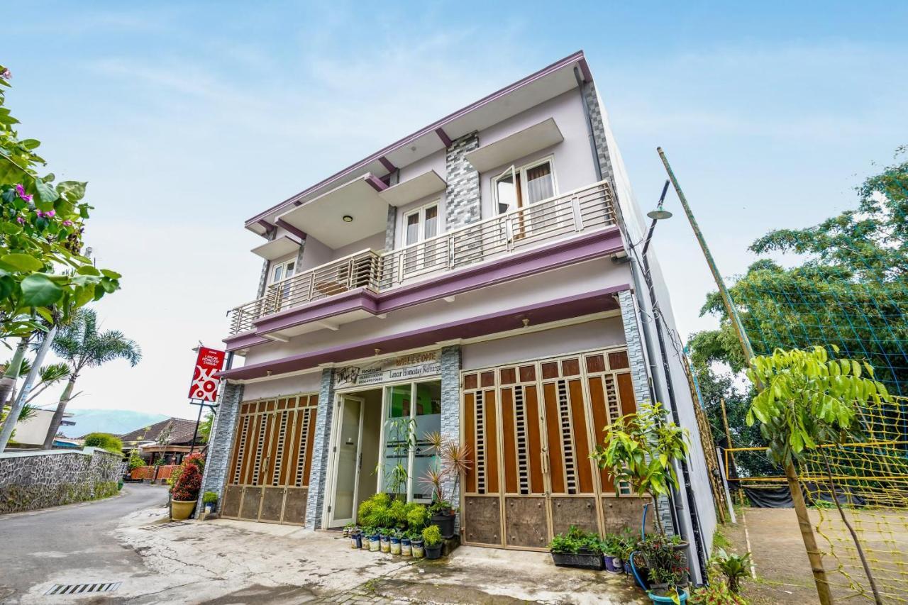 Super Oyo 90642 Lancar Homestay Syariah Tlekung Exterior photo