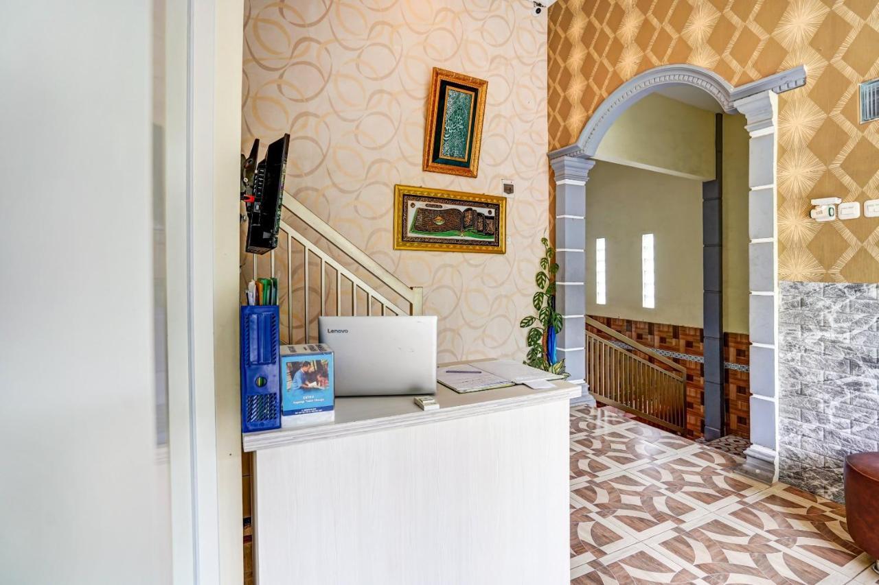 Super Oyo 90642 Lancar Homestay Syariah Tlekung Exterior photo