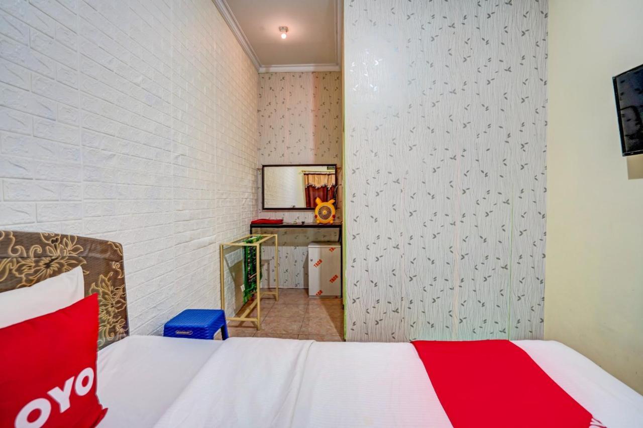 Super Oyo 90642 Lancar Homestay Syariah Tlekung Exterior photo